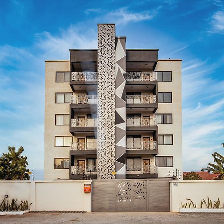 The Avery Apartments At Odomaa Place B, East Airport Accra Bagian luar foto