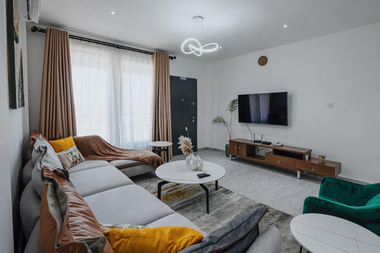 The Avery Apartments At Odomaa Place B, East Airport Accra Bagian luar foto