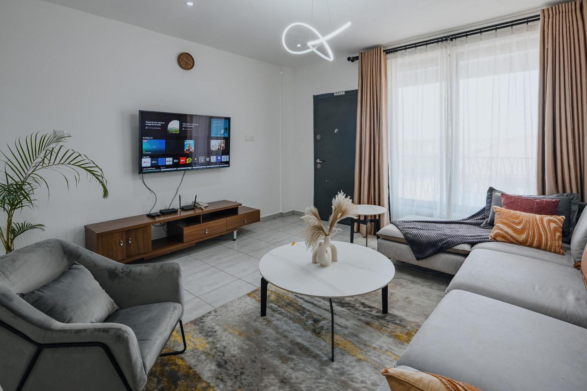 The Avery Apartments At Odomaa Place B, East Airport Accra Bagian luar foto