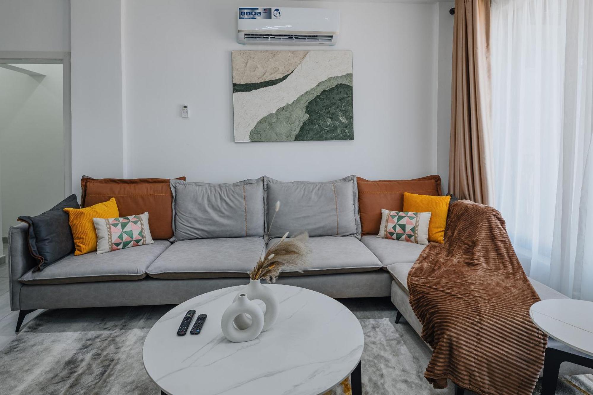 The Avery Apartments At Odomaa Place B, East Airport Accra Bagian luar foto